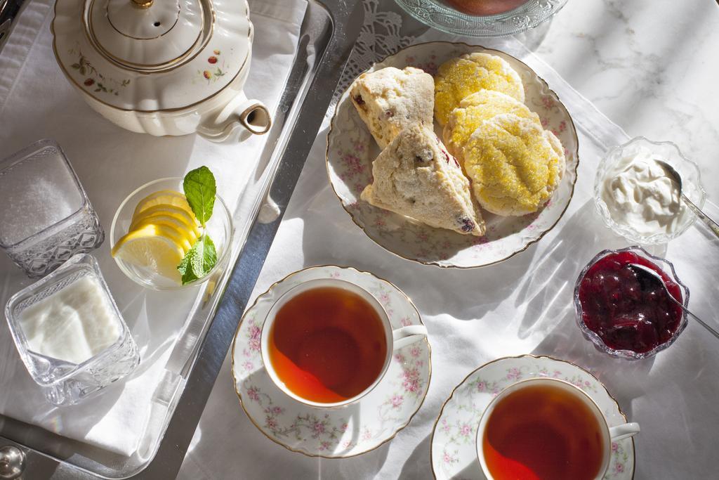 Isaiah Jones Homestead Bed And Breakfast Sandwich Ngoại thất bức ảnh