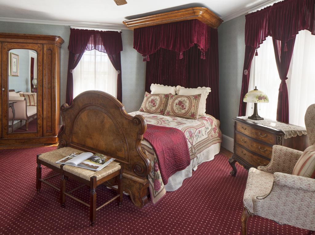 Isaiah Jones Homestead Bed And Breakfast Sandwich Ngoại thất bức ảnh