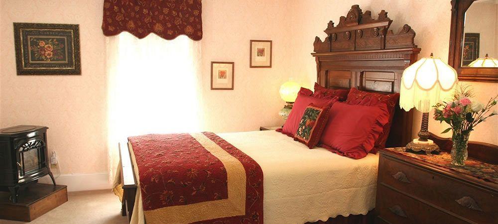 Isaiah Jones Homestead Bed And Breakfast Sandwich Ngoại thất bức ảnh