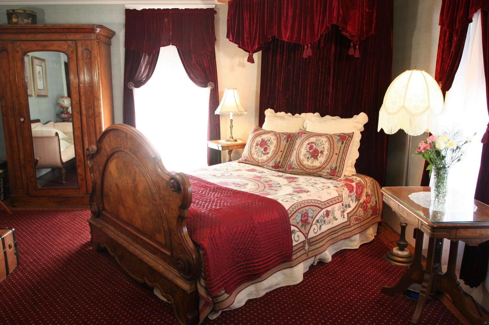 Isaiah Jones Homestead Bed And Breakfast Sandwich Ngoại thất bức ảnh