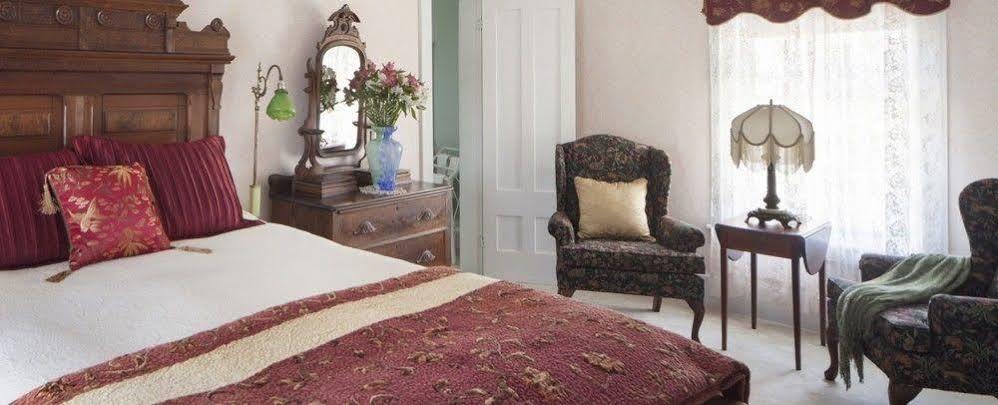Isaiah Jones Homestead Bed And Breakfast Sandwich Ngoại thất bức ảnh